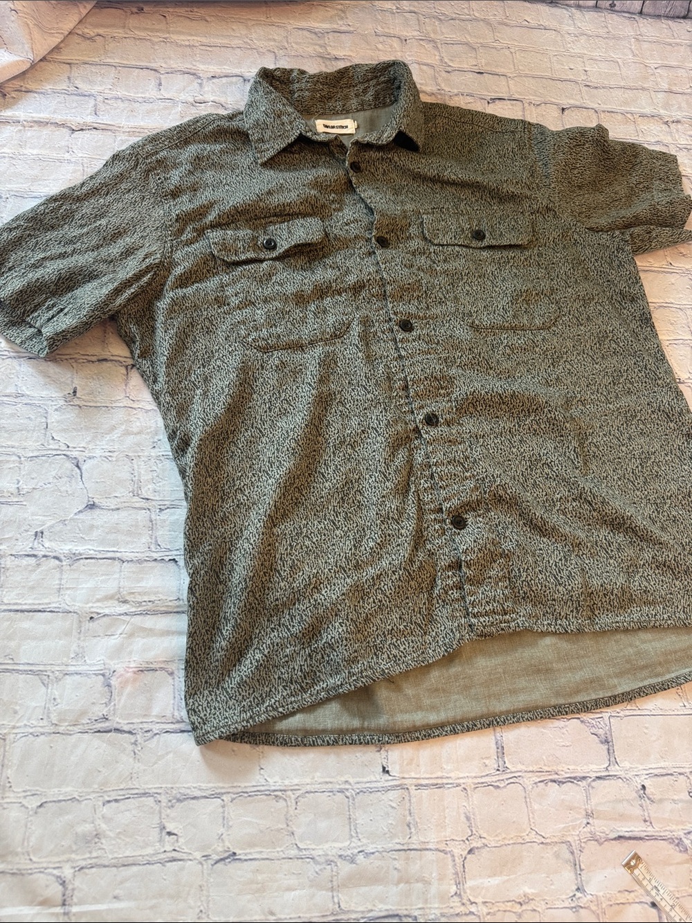 Taylor Stitch Men's Short Sleeve Textured Button-Up Shirt | 44/XL | EUC